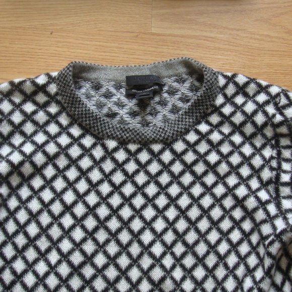 J.Crew Collection Cashmere Diamond Sweater | Size Medium - Picture 4 of 9